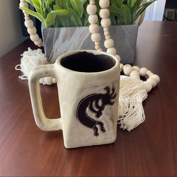Mara Stoneware 12 oz. Collectable Kokopelli Design Mug Cactus Square Cup Cream - Picture 3 of 6